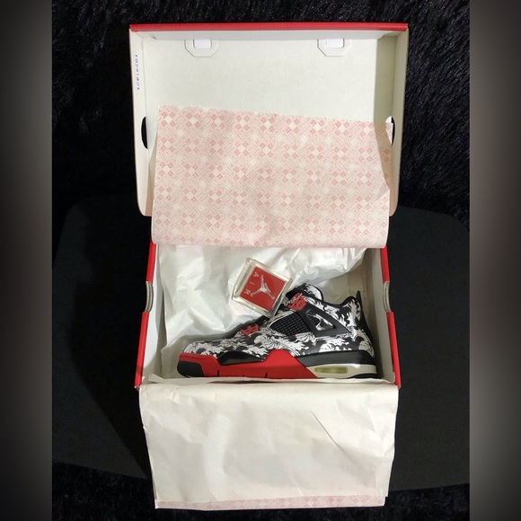 Air Jordan 4 Retro Singles Day / Tattoo GS Size 6.5 Y / Women’s 8 - Picture 2 of 15
